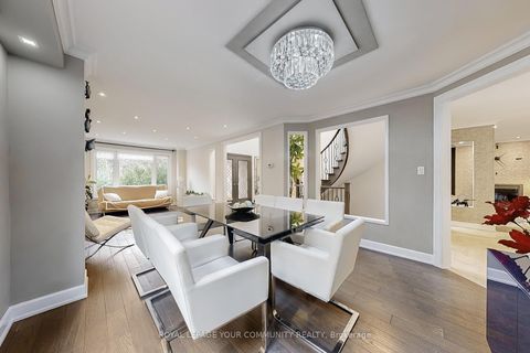 Photo 10 at 7 Shaftsbury Avenue, Westbrook, Richmond Hill