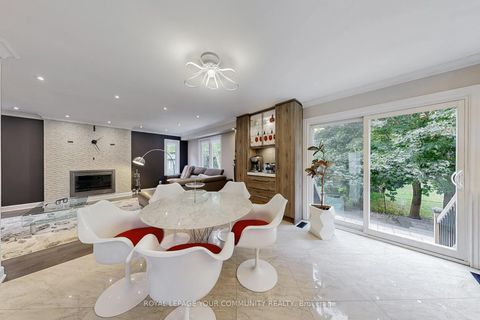 Photo 23 at 7 Shaftsbury Avenue, Westbrook, Richmond Hill