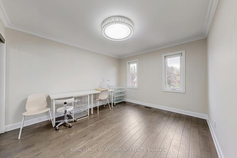Photo 41 at 7 Shaftsbury Avenue, Westbrook, Richmond Hill