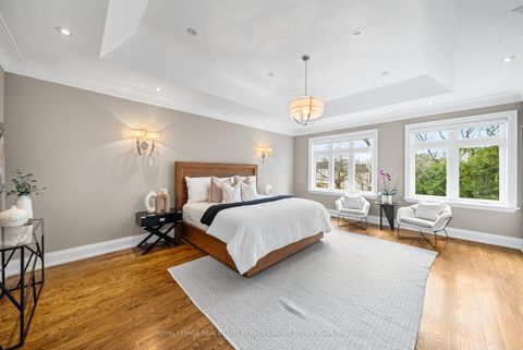 Photo 12 at 565 Broadway Avenue, Leaside, Toronto