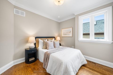 Photo 22 at 565 Broadway Avenue, Leaside, Toronto