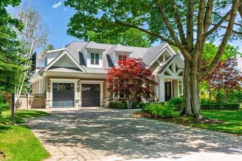 Photo 1 at 71 Ennisclare Drive W, MO Morrison, Oakville