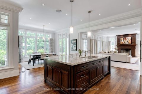 Photo 6 at 71 Ennisclare Drive W, MO Morrison, Oakville