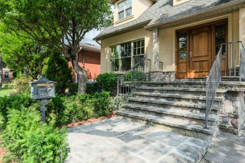 Photo 1 at 101 Perry Crescent, Rosethorn, Toronto
