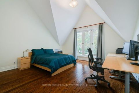 Photo 21 at 101 Perry Crescent, Rosethorn, Toronto