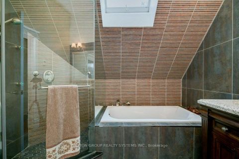 Photo 38 at 101 Perry Crescent, Rosethorn, Toronto
