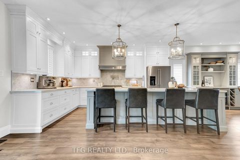 Photo 11 at 944 Grand Ridge Avenue, Pinecrest, Oshawa