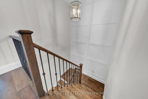 Photo 19 at 944 Grand Ridge Avenue, Pinecrest, Oshawa