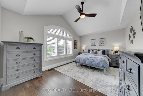 Photo 26 at 944 Grand Ridge Avenue, Pinecrest, Oshawa