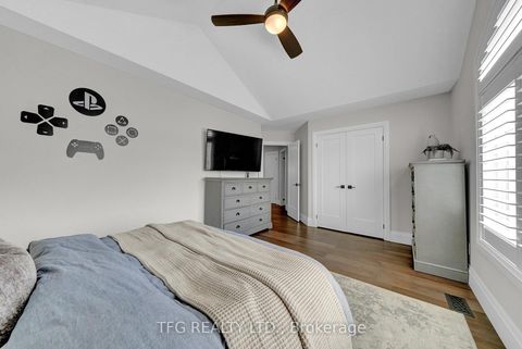 Photo 27 at 944 Grand Ridge Avenue, Pinecrest, Oshawa