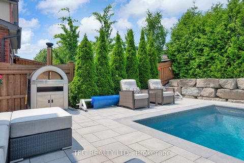 Photo 43 at 944 Grand Ridge Avenue, Pinecrest, Oshawa