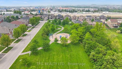 Photo 46 at 944 Grand Ridge Avenue, Pinecrest, Oshawa