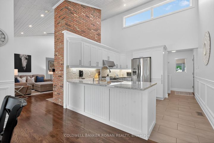 Photo 10 at 22 Mulock Drive, Bond Head, Bradford West Gwillimbury