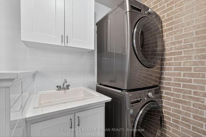 Photo 13 at 22 Mulock Drive, Bond Head, Bradford West Gwillimbury