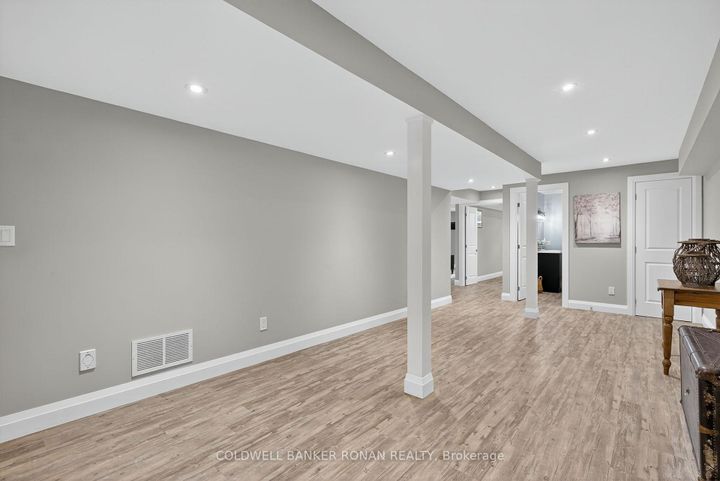 Photo 30 at 22 Mulock Drive, Bond Head, Bradford West Gwillimbury