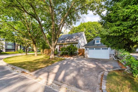 Photo 1 at 39 Addison Crescent, Don Mills, Toronto