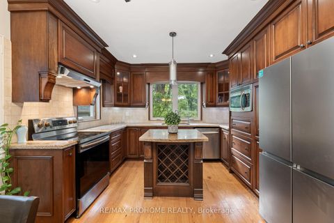 Photo 14 at 39 Addison Crescent, Don Mills, Toronto
