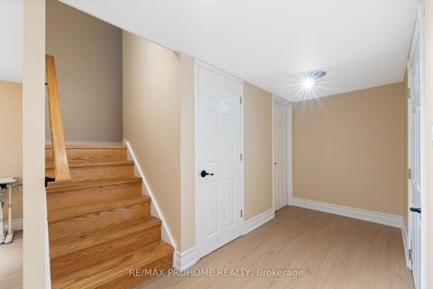 Photo 34 at 39 Addison Crescent, Don Mills, Toronto