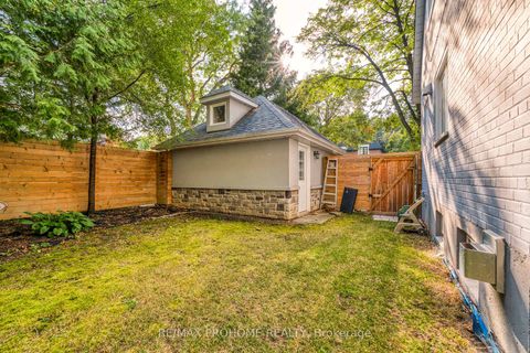 Photo 37 at 39 Addison Crescent, Don Mills, Toronto