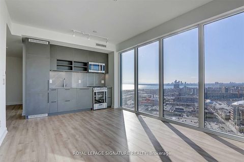 Photo 3 at 1005 - 135 East Liberty Street, Niagara, Toronto