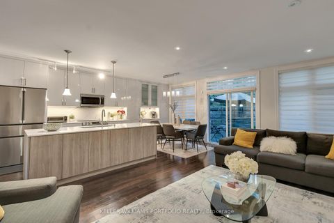 Photo 4 at 365A Roehampton Avenue, Mount Pleasant East, Toronto