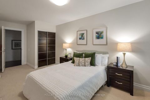 Photo 10 at 365A Roehampton Avenue, Mount Pleasant East, Toronto
