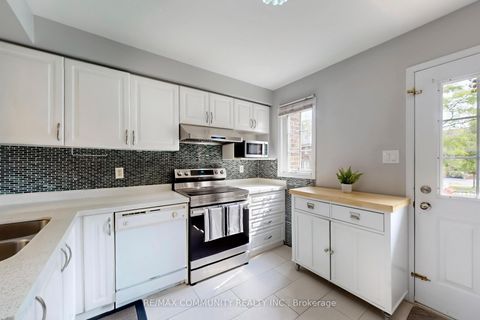 Photo 8 at 80 - 2 Hedge End Road N, Rouge E11, Toronto