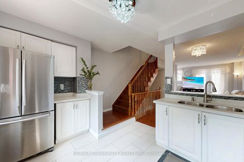 Photo 11 at 80 - 2 Hedge End Road N, Rouge E11, Toronto