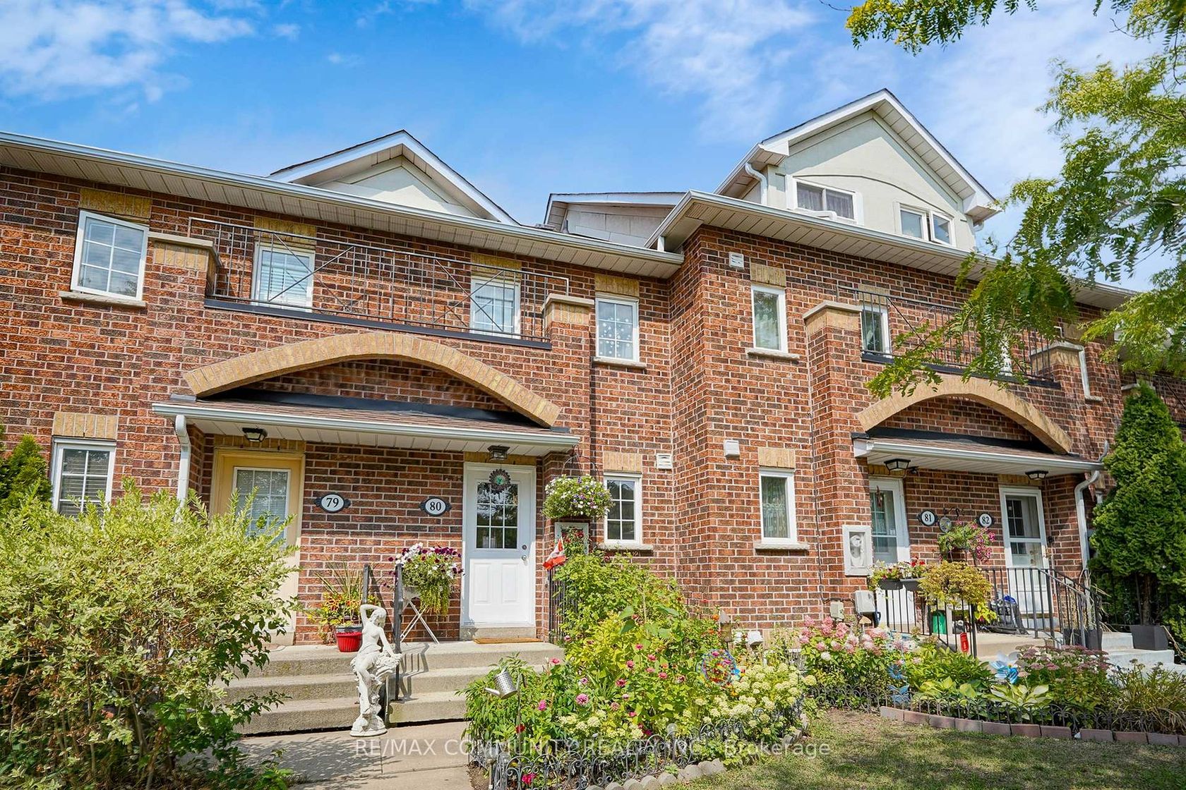 80 - 2 Hedge End Road N, Rouge E11, Toronto 
