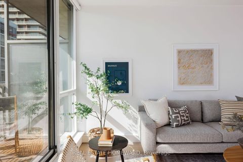 Photo 14 at 807 - 38 Niagara Street, Waterfront Communities C1, Toronto