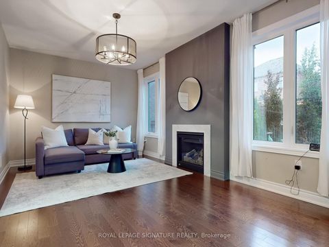 Photo 11 at 46 Kincardine Street, Kleinburg, Vaughan