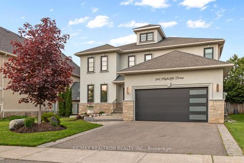Photo 1 at 542 HIGHCLIFFE Drive, Uplands, Vaughan