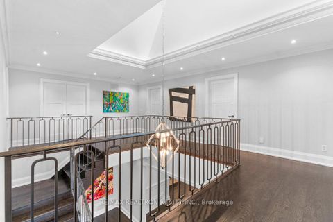 Photo 32 at 542 HIGHCLIFFE Drive, Uplands, Vaughan