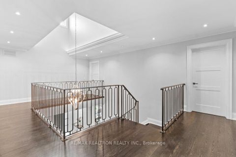 Photo 33 at 542 HIGHCLIFFE Drive, Uplands, Vaughan