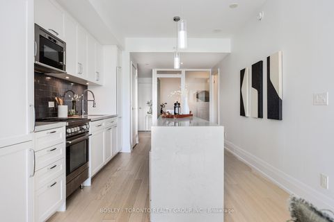 Photo 9 at 411 - 25 Malcolm Road, Leaside, Toronto