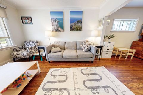 Photo 3 at 217 Alderbrae Avenue, Alderwood, Toronto