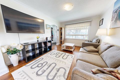 Photo 5 at 217 Alderbrae Avenue, Alderwood, Toronto