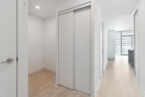 Photo 12 at 2207 - 33 Helendale Avenue, Eglinton, Toronto