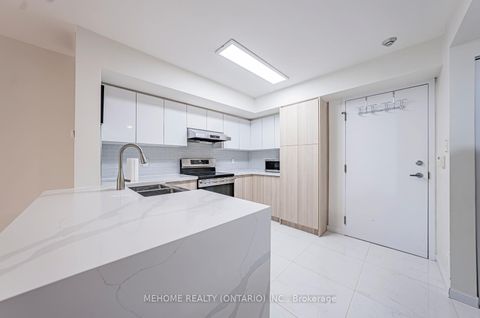 Photo 5 at 1227 - 28 Sommerset Way, Willowdale East, Toronto