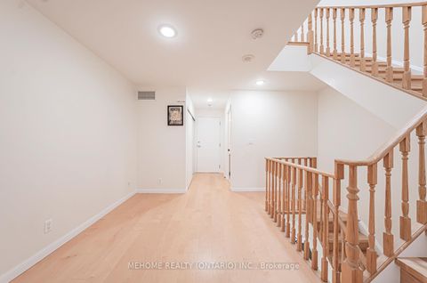 Photo 10 at 1227 - 28 Sommerset Way, Willowdale East, Toronto