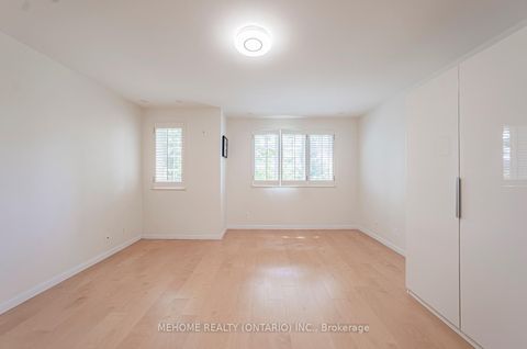 Photo 16 at 1227 - 28 Sommerset Way, Willowdale East, Toronto