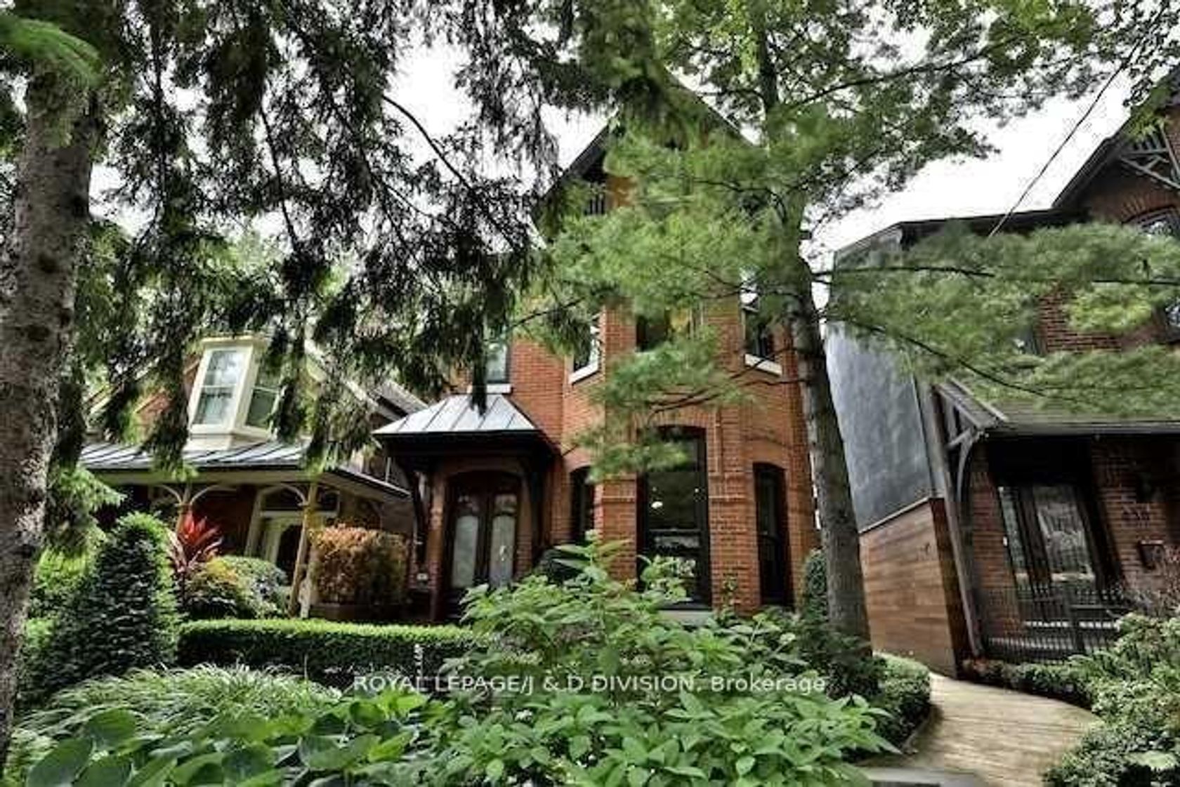 426 Ontario Street, Moss Park, Toronto 