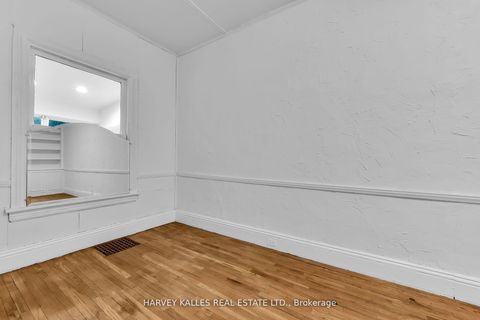 Photo 2 at 205 Wychwood Avenue, Wychwood, Toronto