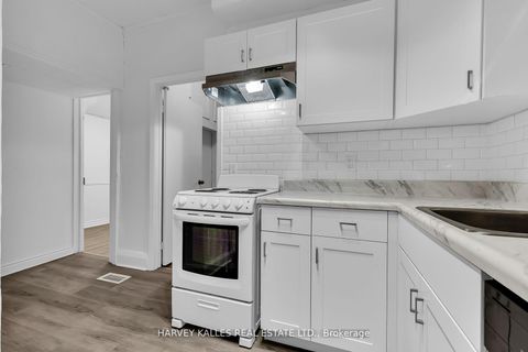 Photo 5 at 205 Wychwood Avenue, Wychwood, Toronto