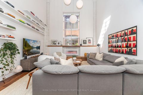 Photo 11 at 3 - 62 Claremont Street, Bellwoods, Toronto