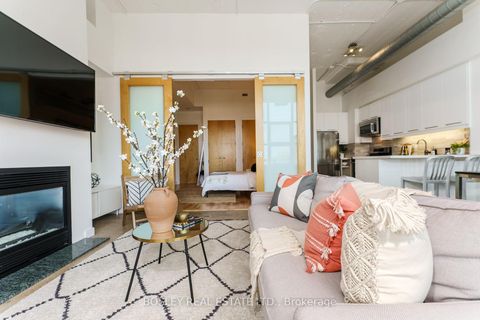Photo 3 at 748 - 155 Dalhousie Street, Yonge Corridor, Toronto