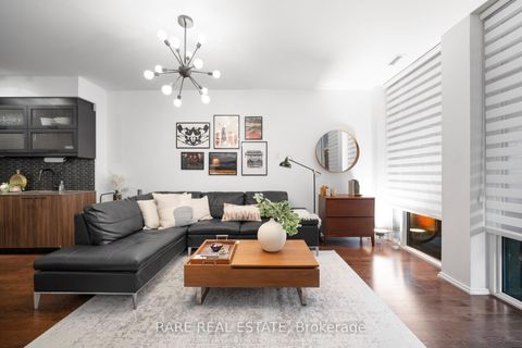 Photo 3 at 16 Loretto Lane, University, Toronto