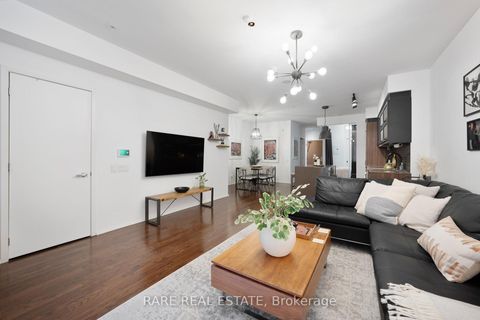 Photo 4 at 16 Loretto Lane, University, Toronto