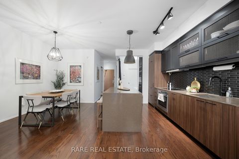 Photo 7 at 16 Loretto Lane, University, Toronto