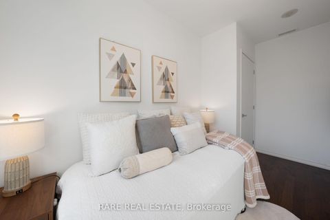 Photo 15 at 16 Loretto Lane, University, Toronto